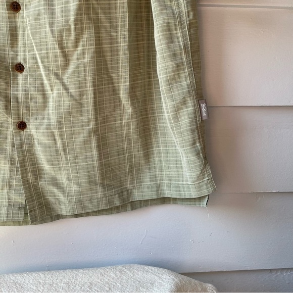 Woolrich Men's Green Plaid Shirt - Picture 9 of 16